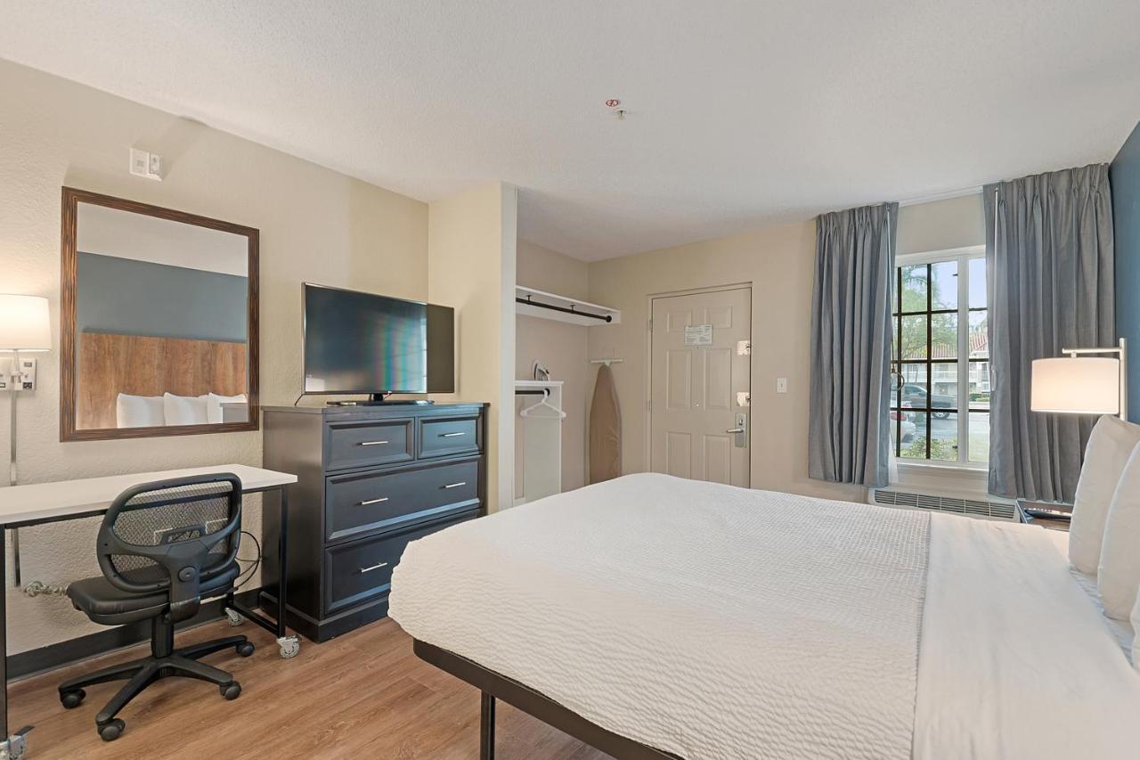 Extended Stay America Suites - Miami - Airport - Blue Lagoon Майами-Спрингс Экстерьер фото