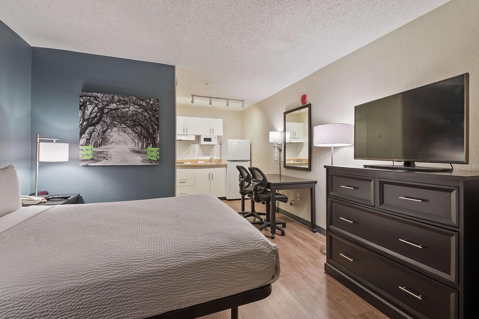 Extended Stay America Suites - Miami - Airport - Blue Lagoon Майами-Спрингс Экстерьер фото